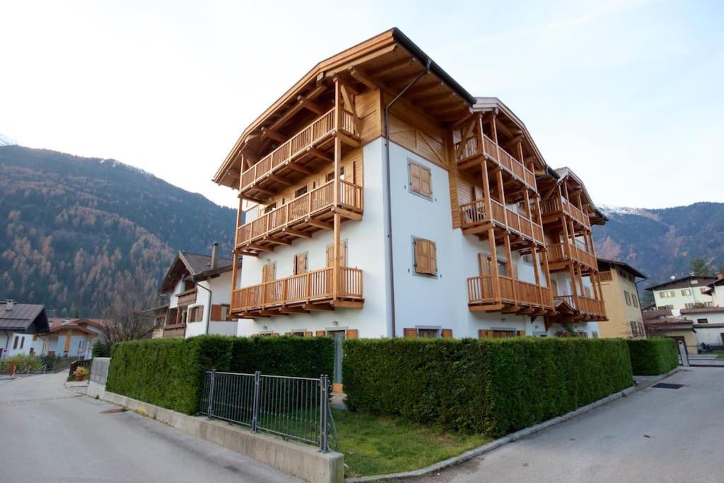Lovely Apt In Pinzolo Val Rendena 7 Buitenkant foto